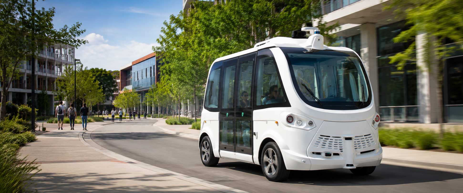 Navia 100% electric automated transport - autonomous electric shuttle operating on a structured route